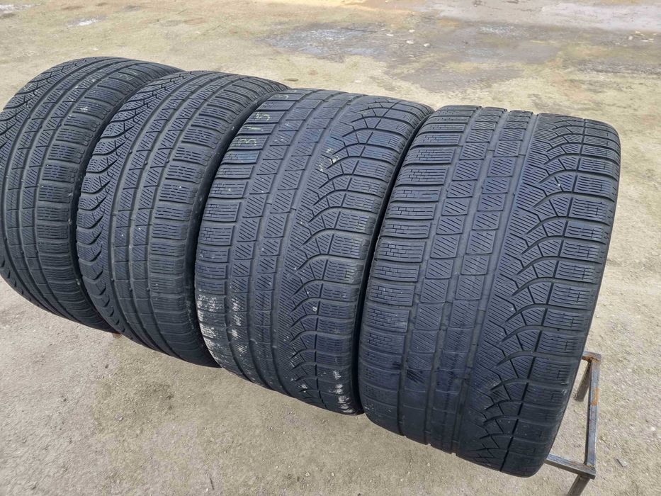SET 4 Anvelope Iarna 275/35 R21 + 315/30 R21 PIRELLI P Zero Winter