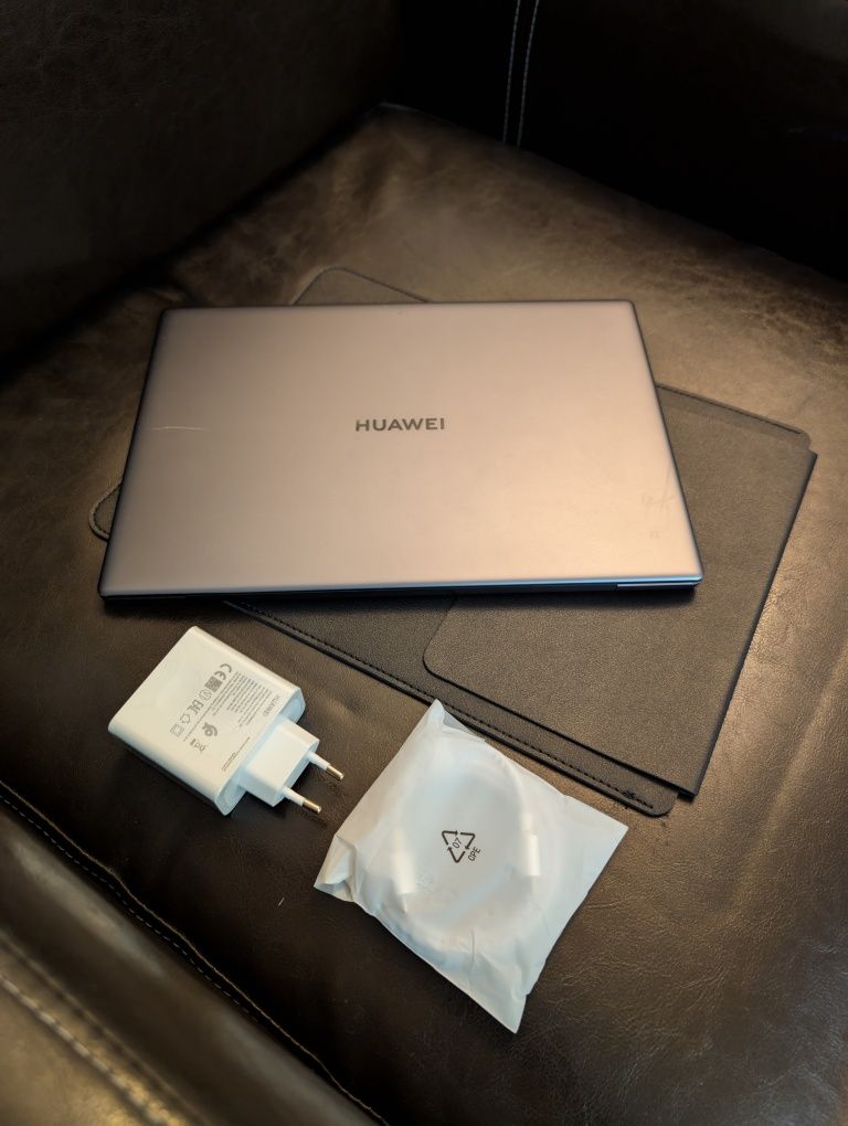 Laptop ultraportabil Huawei Matebook X Pro i7-10510U 16gb 1tb 3K touch