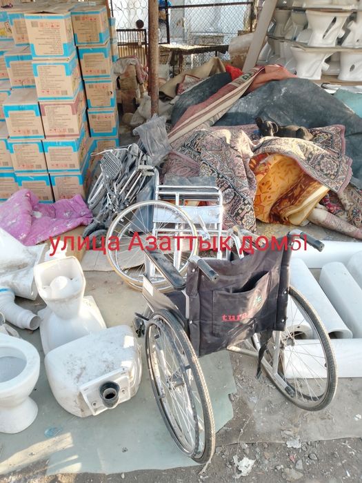 Улица Азаттык дом51 инвалидную коляску продам