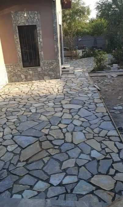 Piatra Naturală de Munte pentru Soclu, Garduri și Alei – Calitate