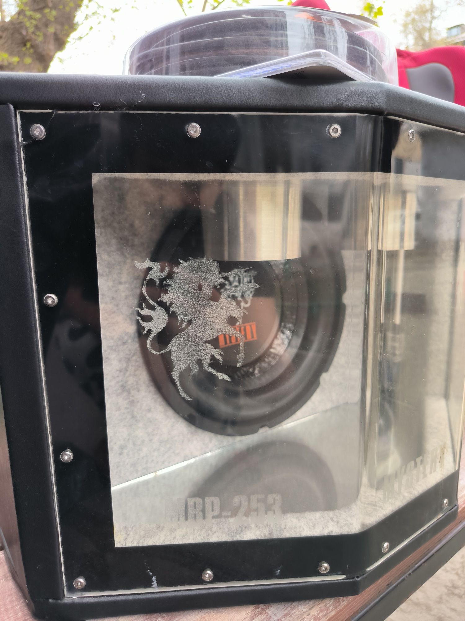 Продам сабвуфер Mystery MBP 253