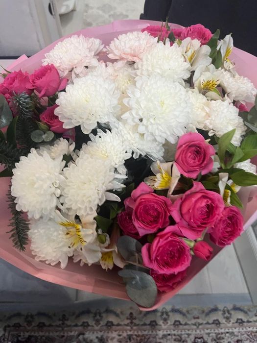 Три букета  свежие