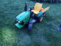 Peg-Perego tractor John Deere