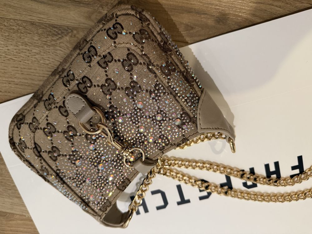 Дамска чанта Gucci в два цвята