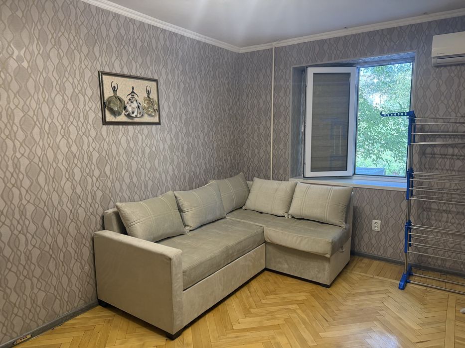 Продаю свою квартиру Новомосковская ул Аккурган