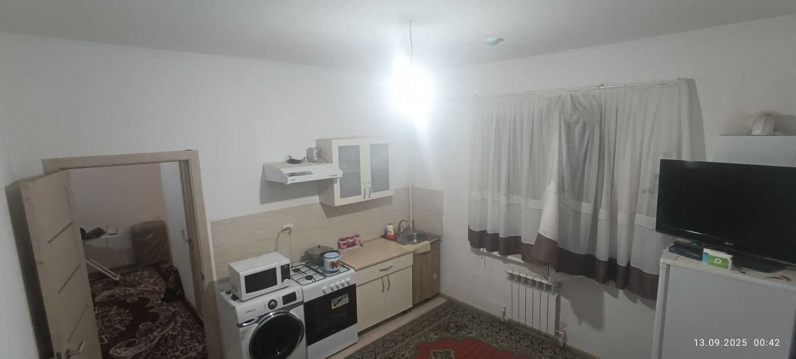 Yangi dom 16 etaj domi 9 etajida 2 xonali uy sotiladi