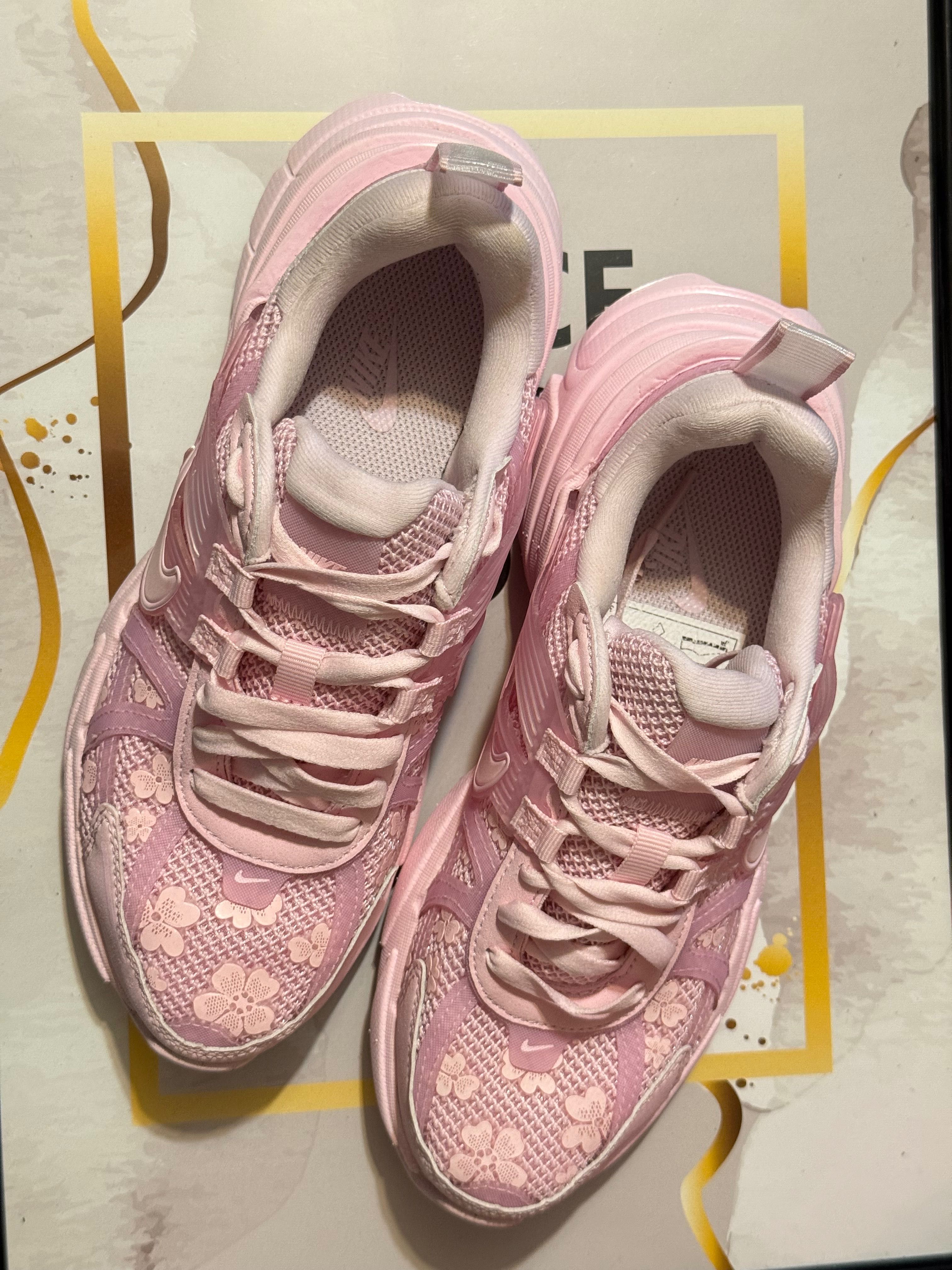 Маратонки Nike V2k