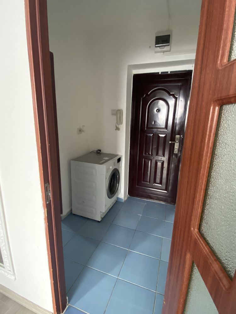 Vand garsoniera Gara