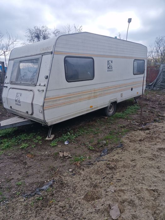 Vand rulota Knaus 6.6m lungime inmatriculata/ proprietar