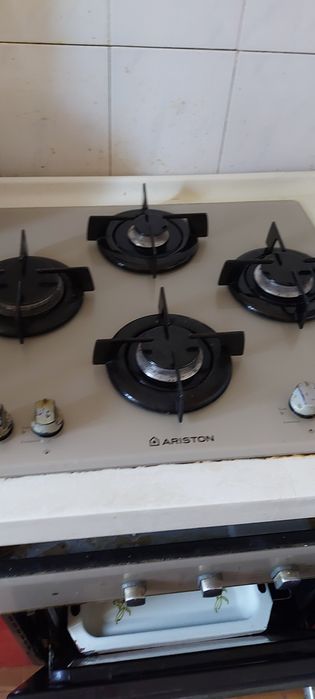 Газовая варочная поверхность