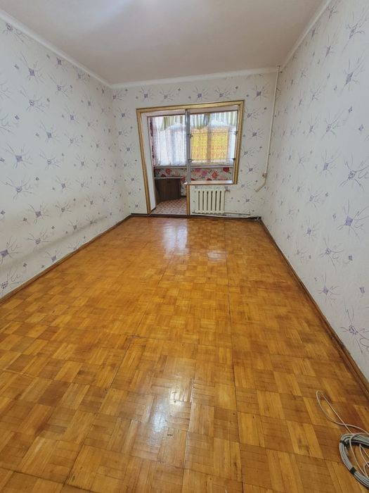 2-комн., 2 этаж, Центр - Абая