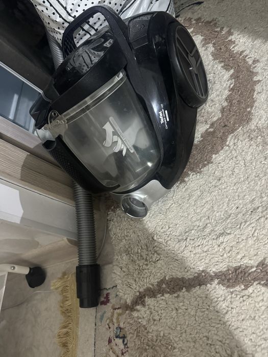 Продам пылесос состояние хорошее