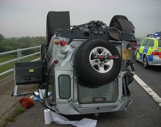 Dezmembrez Land rover Defender an 2010 td4 puma