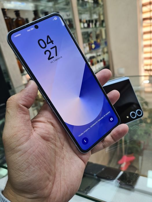 Samsung Z Flip6 8/256GB