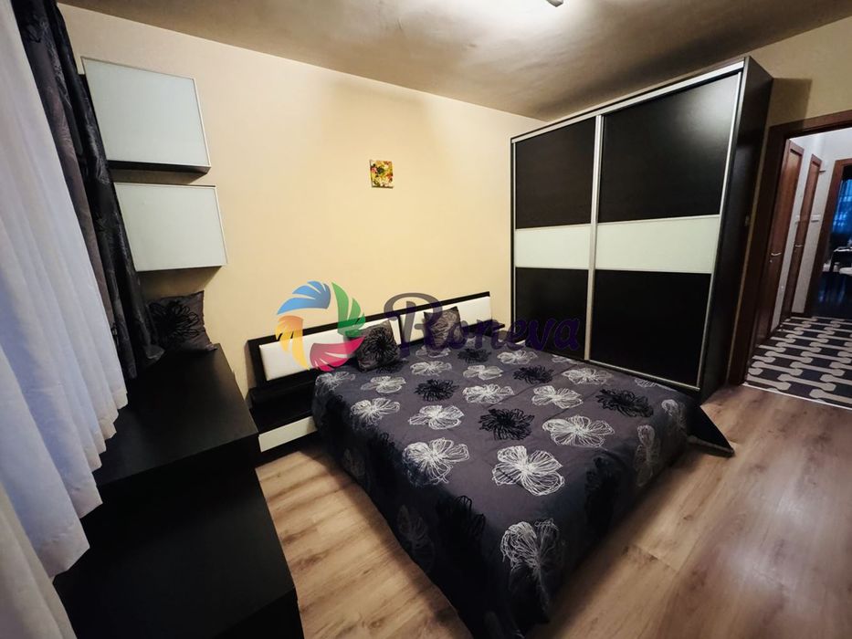 Тристаен луксозно обзаведен Конфуто!!!