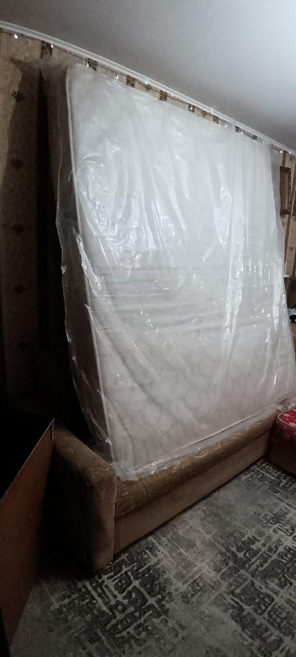 Продам матрас ортопедический.