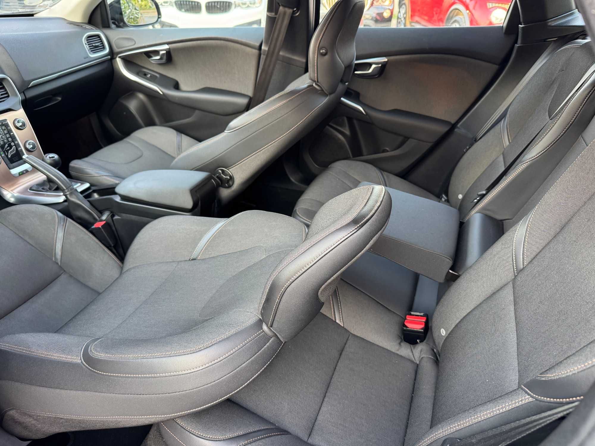 Volvo V40 1.6d 115CP/Garantie/Rate Fixe | Avans ZERO |Finantare Online