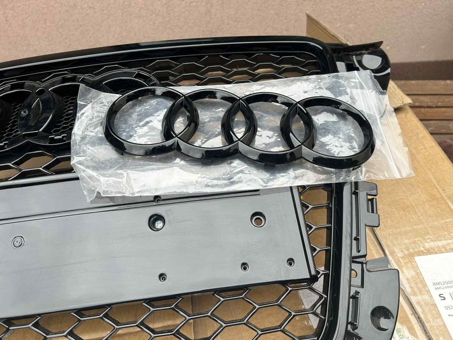 Решетка за предна броня стил RS Ауди А3 8П Audi A3 8P 2009-2012