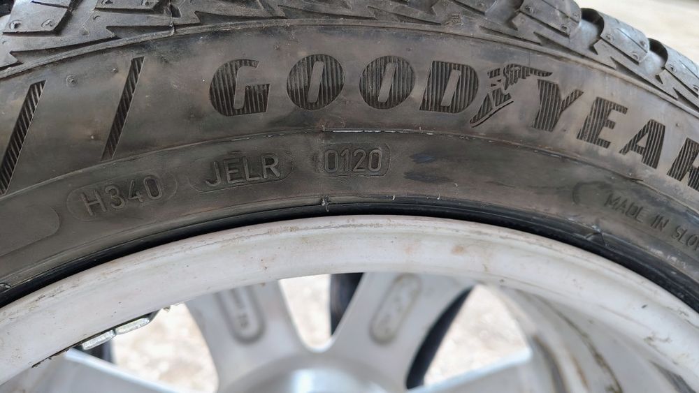 4броя гуми 225/50/17 Goodyear с джанти 5х112