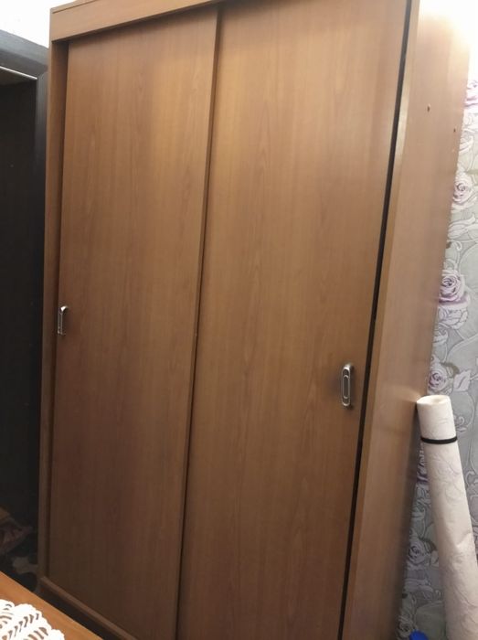 Продам шкаф в прихожую