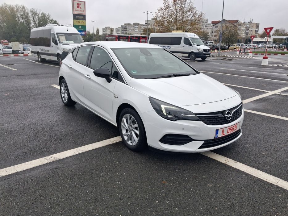 Opel  astra k.  2021