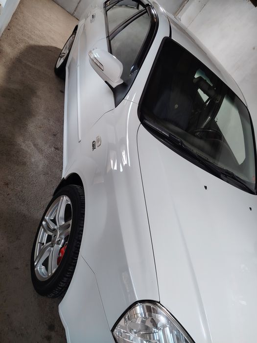 Продам Chevrolet Lacetti 1.8