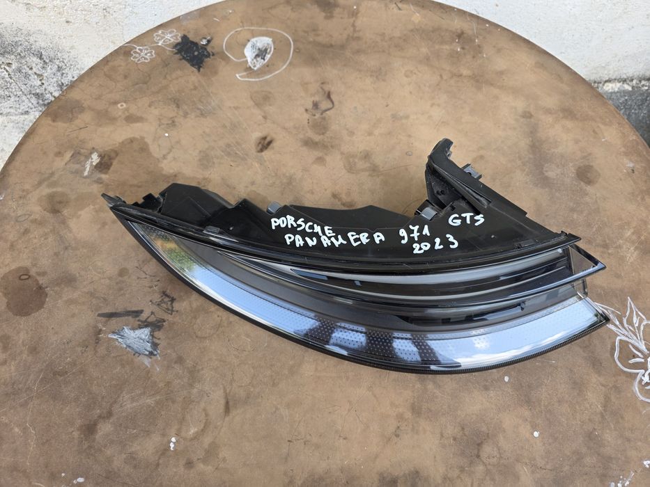 Porsche Panamera 971 GTS 2023 ляв стоп след 2020