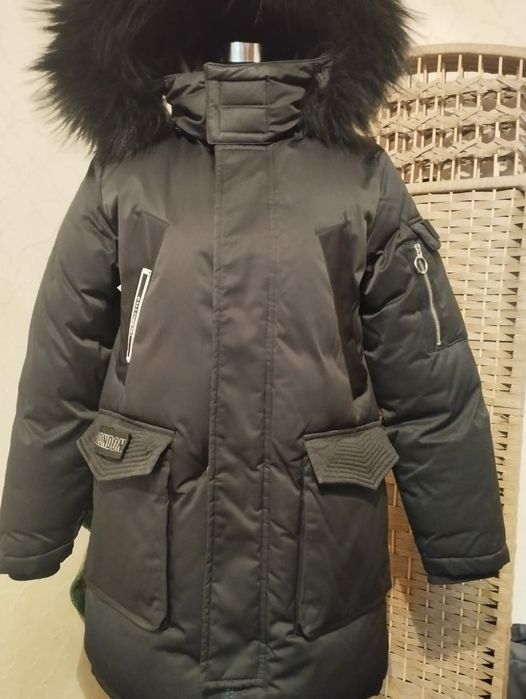 Пуховик на подростка.