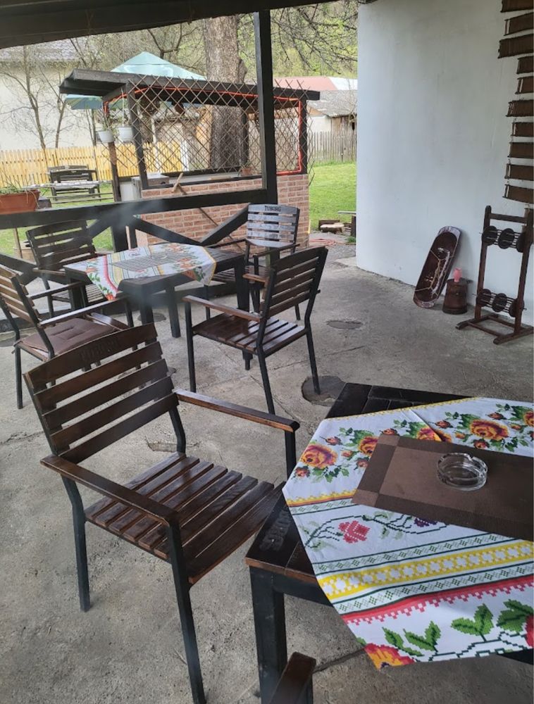Proprietar vand restaurant poz. excelenta cu 5 camere cazare Molid-SV