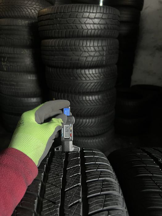 2 anvelope de iarna 215/60/16 Barum 8.2 mm!