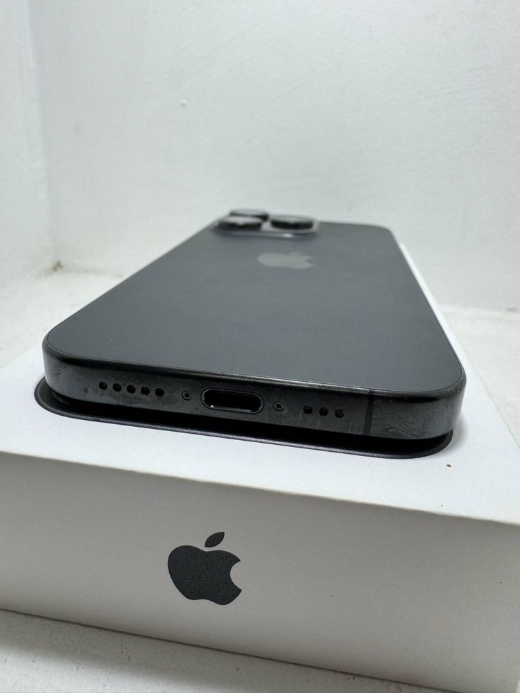 Нов!Iphone 15 Pro Black Titanium