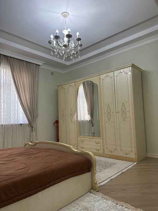 Продам спальную гарнитуру !!
