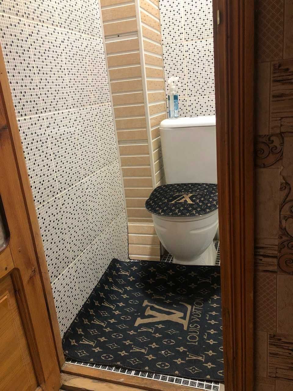 Продаётся квартира Ориентир: Электро-Аппарат. 3-ком 4-этаж 72кв.м