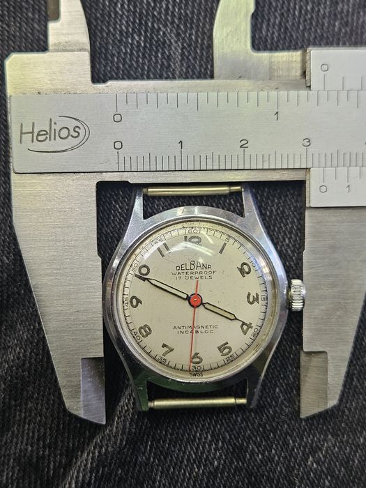 швейцарски Военен ръчен часовник Delbana om 40-те години .