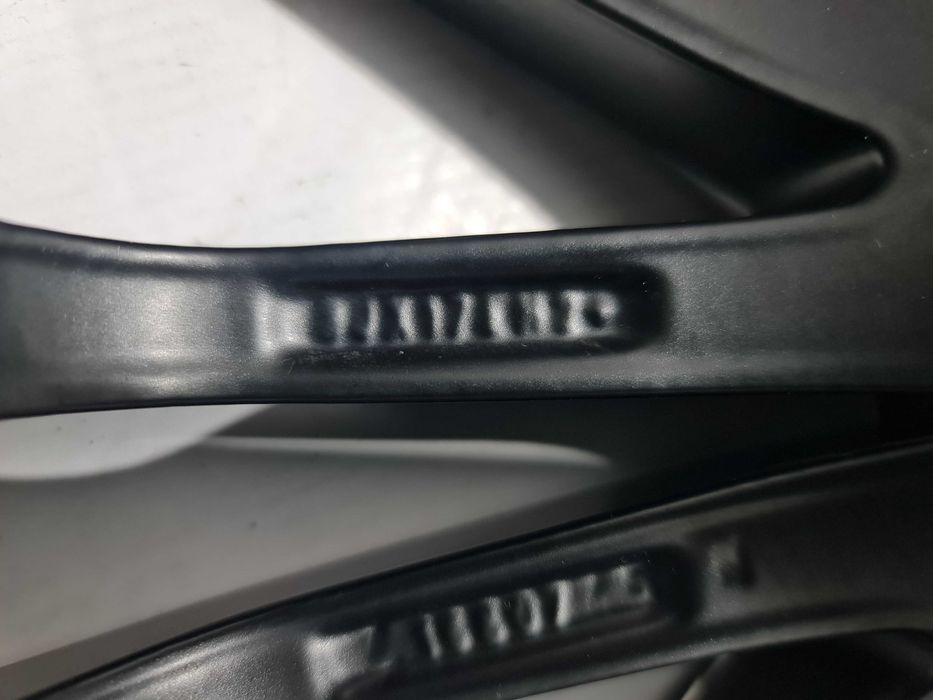 Jante 17 Ford Focus Mondeo Kuga Puma Volvo V40 V60 XC 8Jx17 ET45 5x108