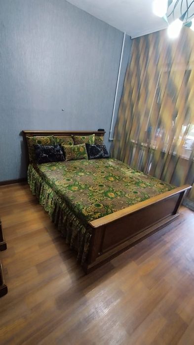 Двухспальная кровать