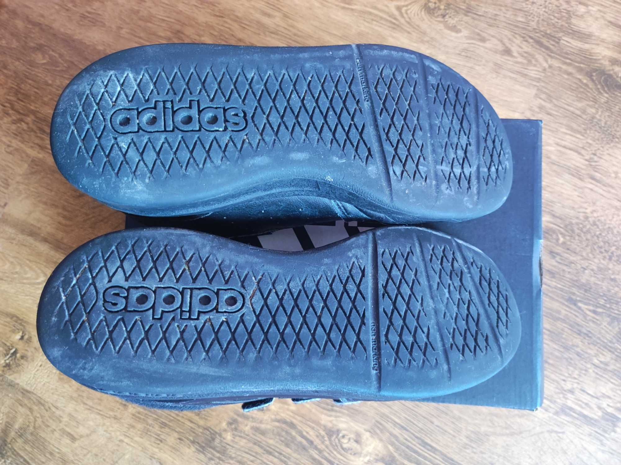 Маратонки "Adidas"- 38 номер
