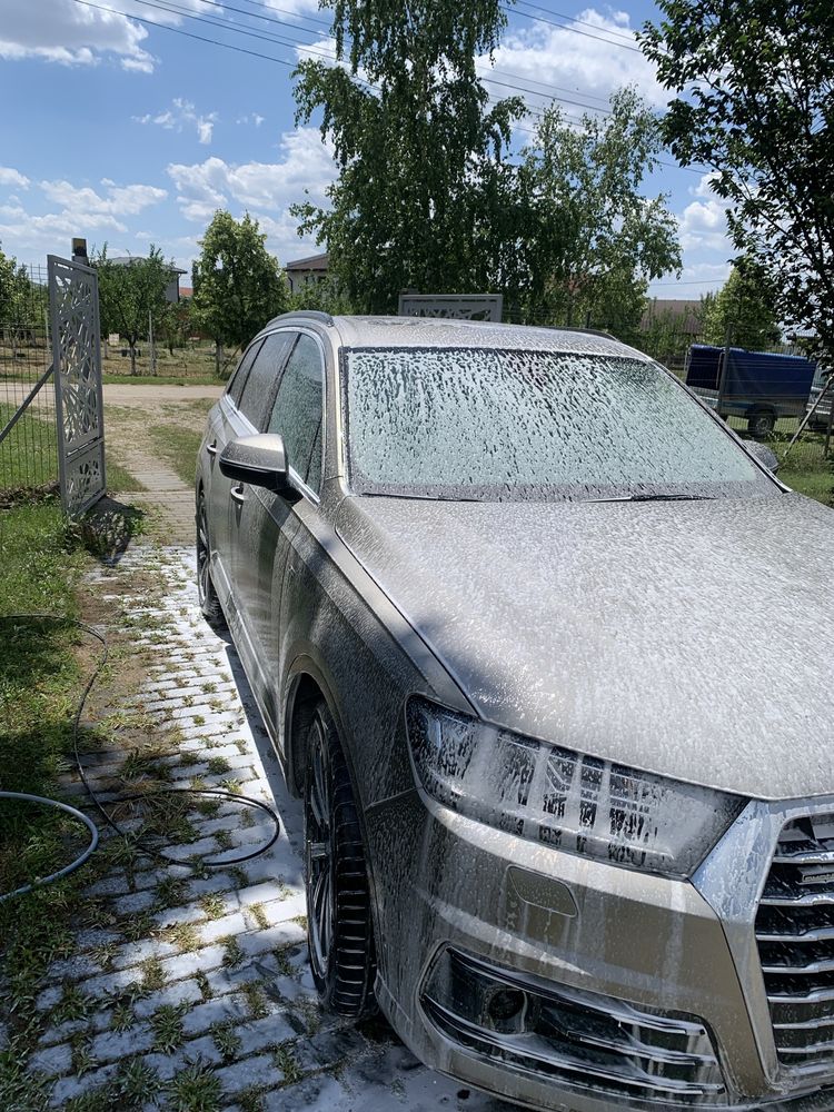 Servicii profesionale de cosmetica auto