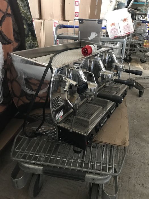 Профисеонална кафе машина