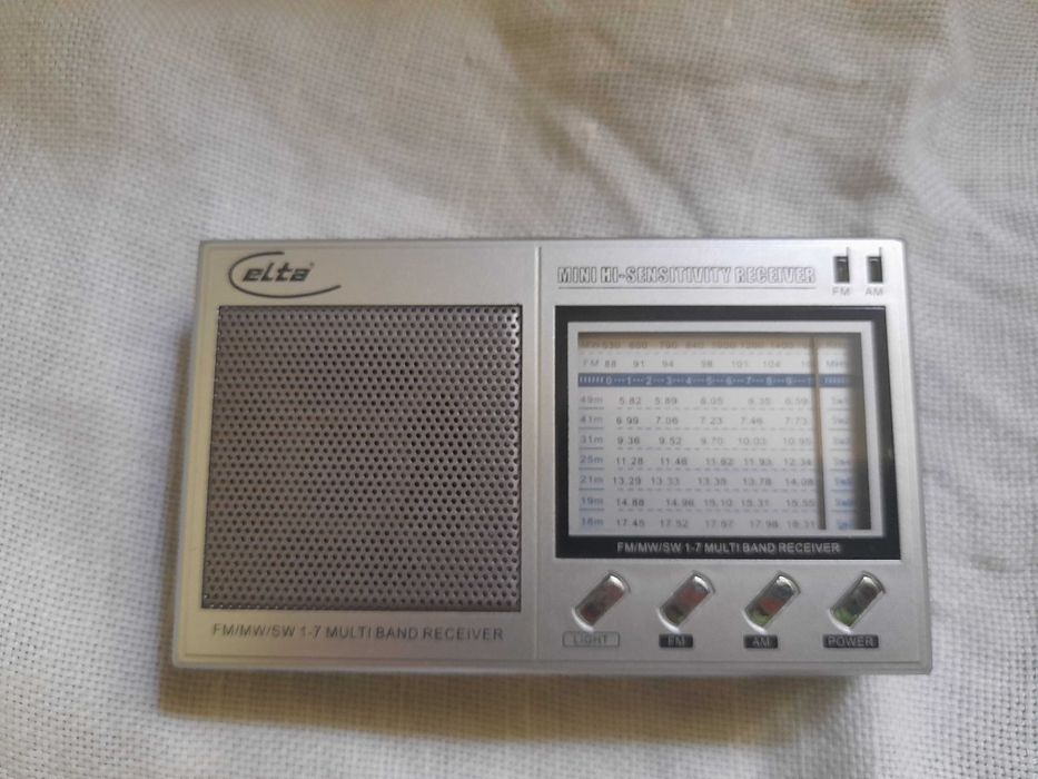 Radio portabil Elta, model vechi