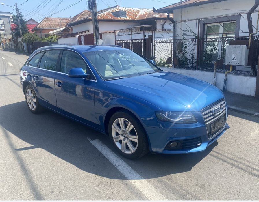 Vând Audi a 4 b 8