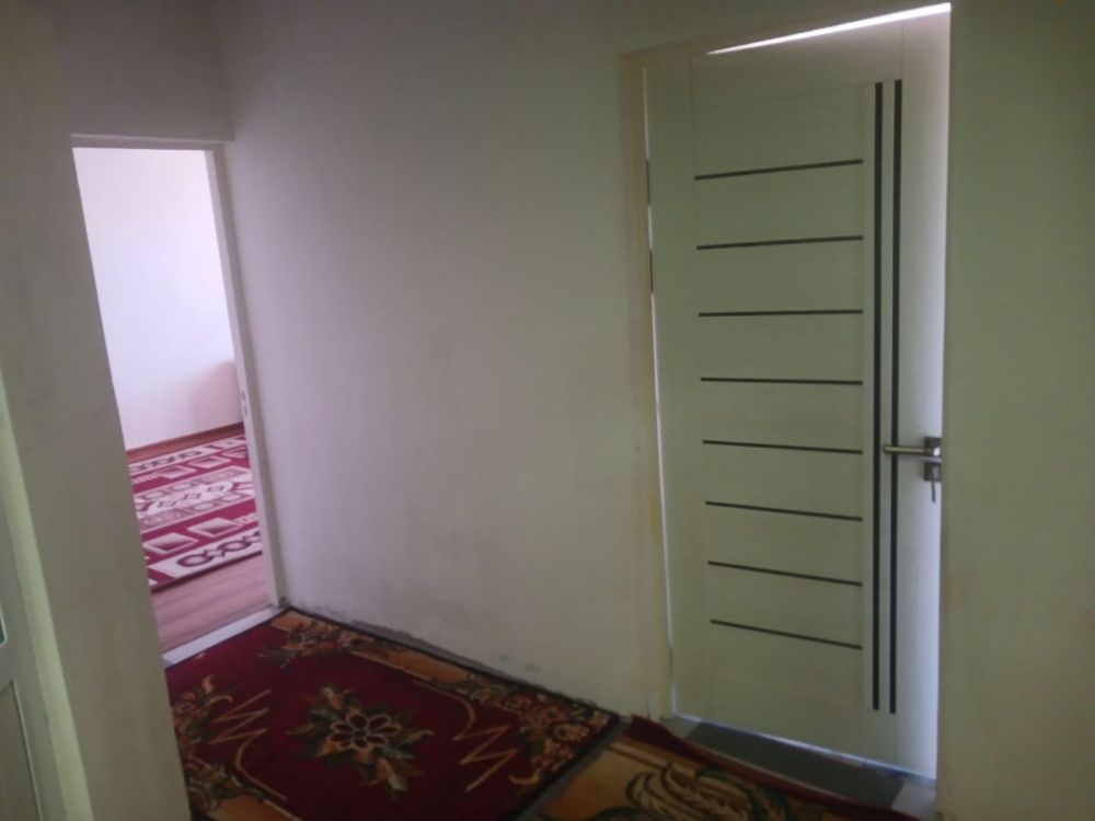 Arenda Kvartira Izzat 1 xona 250$
