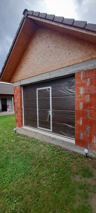 Usa de garaj/ usa secționala/ usa tip rulou/ usa industriala/ usa