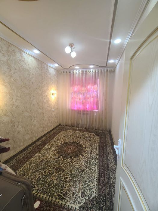 Чиланзар квартира продается 2 комнатная сделана 3х комнат