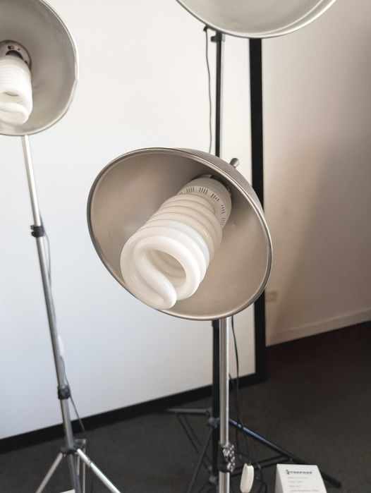Стативи и рефлектори за постоянно осветление и фотолампи Dynaphos
