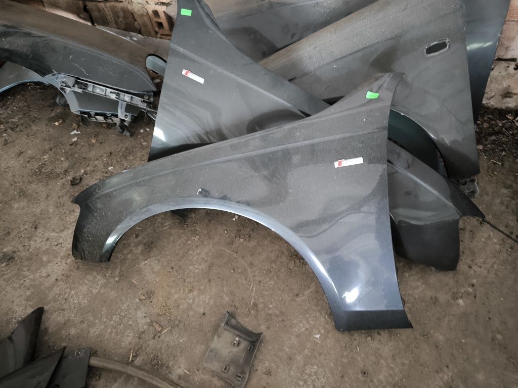 Преден ляв калник Audi A4 B8