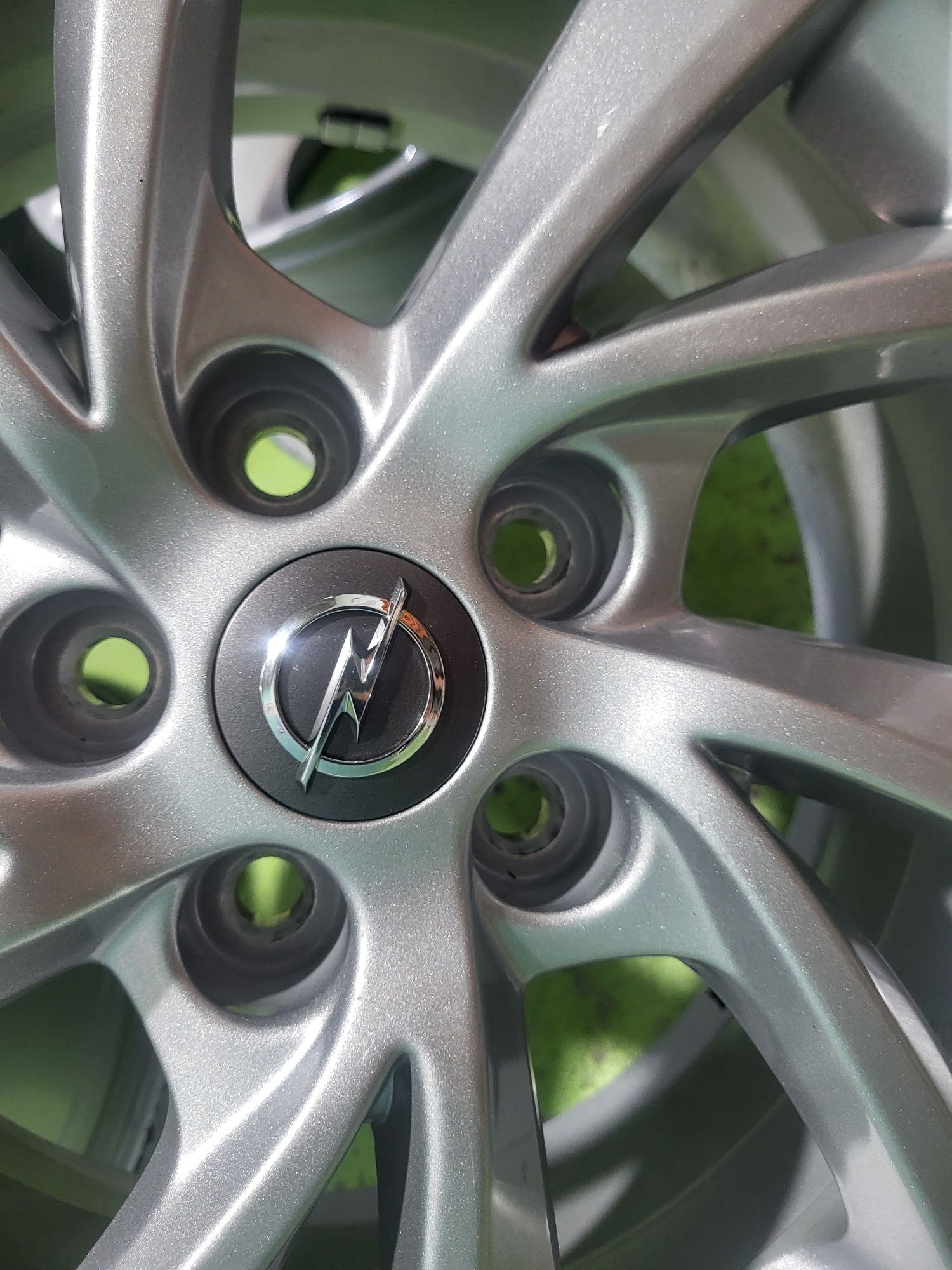 16 5x105 Opel лети джанти 5х105 опел