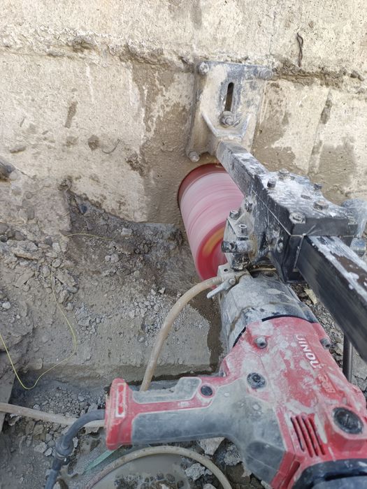 Тешик тешиш ва битон бузиш хизмати текор