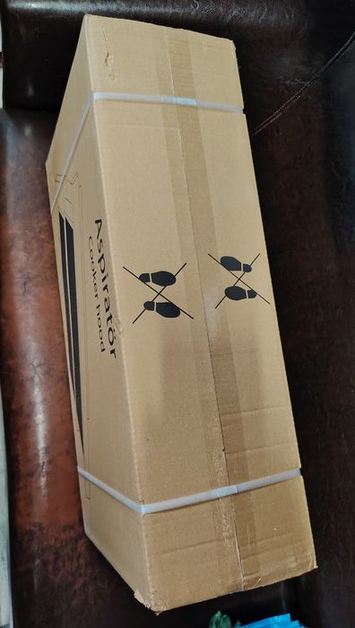 De vânzare hotă, sigilat comandă de pe eMag. Detalii la telefon