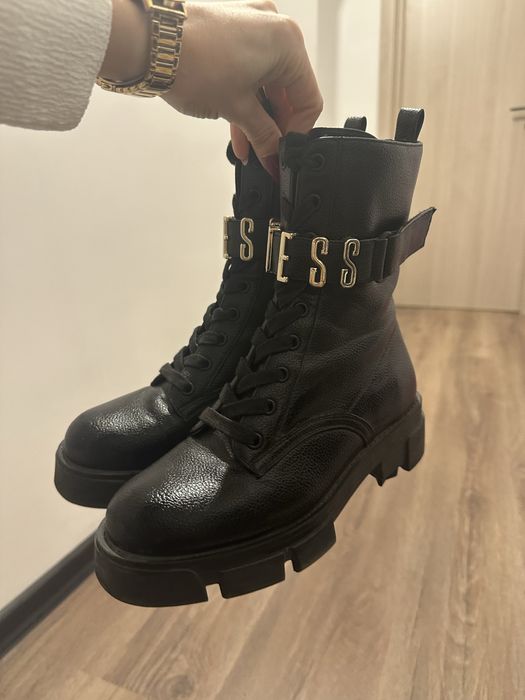 Боти естествена кожа Guess